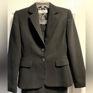Tahari black pant suit